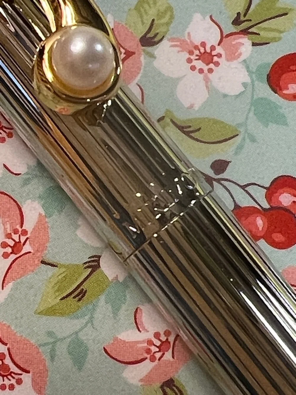 Mikimoto Silver Ballpoint Pen with Gold Accents & Real Pearl , music 🎶 motif